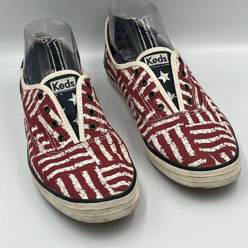 KEDS Women's‎ CHILLAX Slip On American Flag RED WHITE BLUE Stars & Stripes 9.5